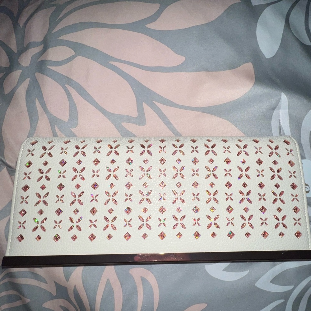Evening clutch purse crossbody chain